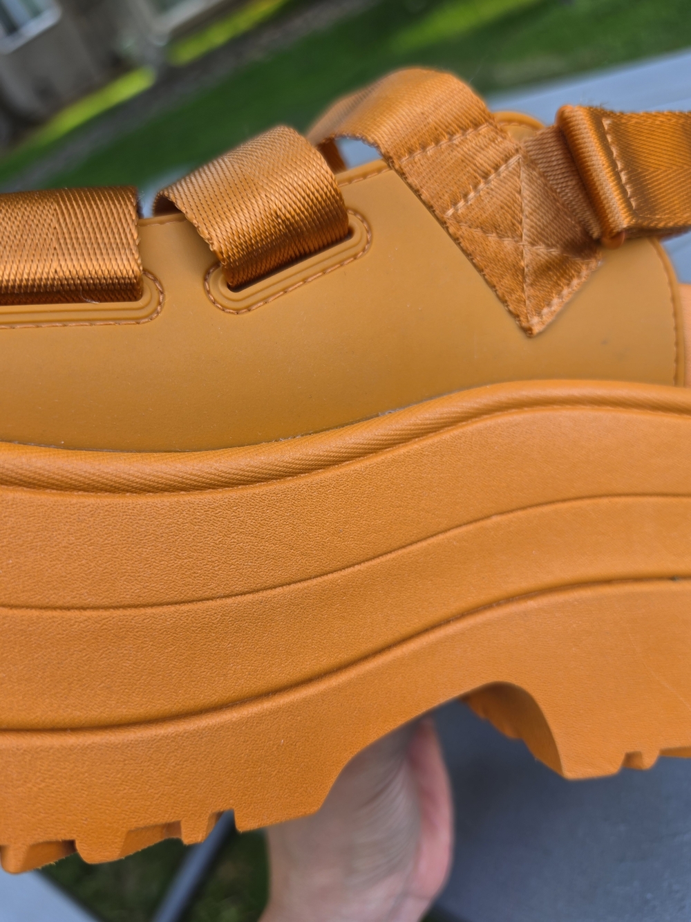 UGG GoldenRise Platform Sandals Dark Apricot Orange Size 7 - Picture 11 of 11